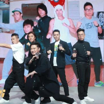 (友情岁月陈小春现场版)陈小春《友情岁月》：摇滚情歌王子的音乐洋溢情感演绎