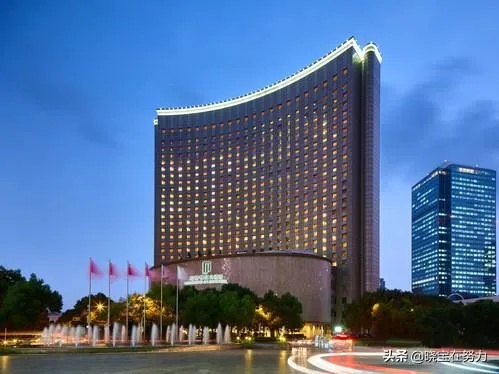 (上海知名五星级酒店)上海五星级酒店排名榜：穷尽细节，打造无可挑剔的奢华体验